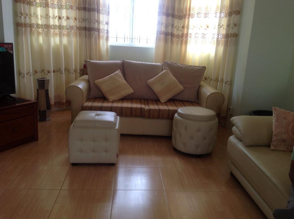 Fayruz Villa Is A 3 Bedroom, 3 Bathroom Detached House With Ac And Swimming Pool 5 Minutes Walk From Flic En Flac Public Beach 객실 사진