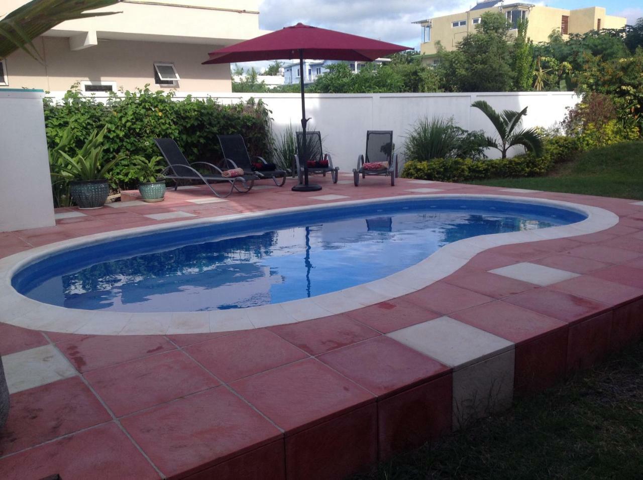 Fayruz Villa Is A 3 Bedroom, 3 Bathroom Detached House With Ac And Swimming Pool 5 Minutes Walk From Flic En Flac Public Beach 외부 사진